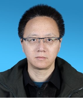 陆隽.jpg