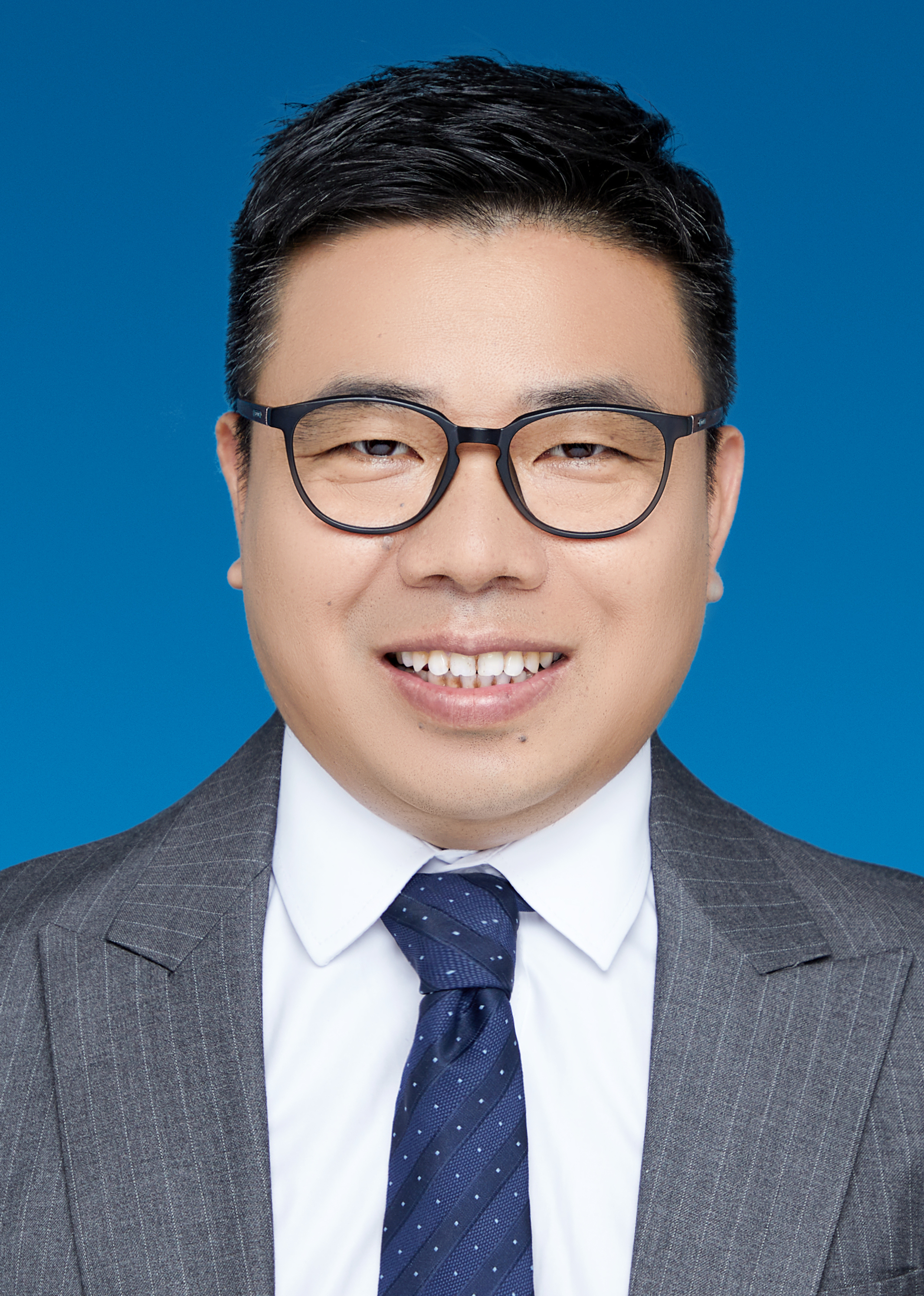 李晓峰.jpg