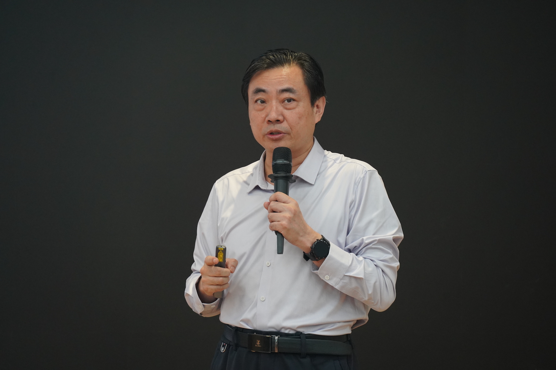 邢春晓.png